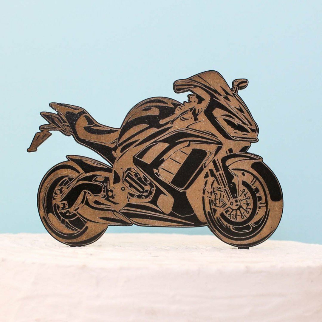 Dřevěný zápich pro motorkáře na narozeninový dort