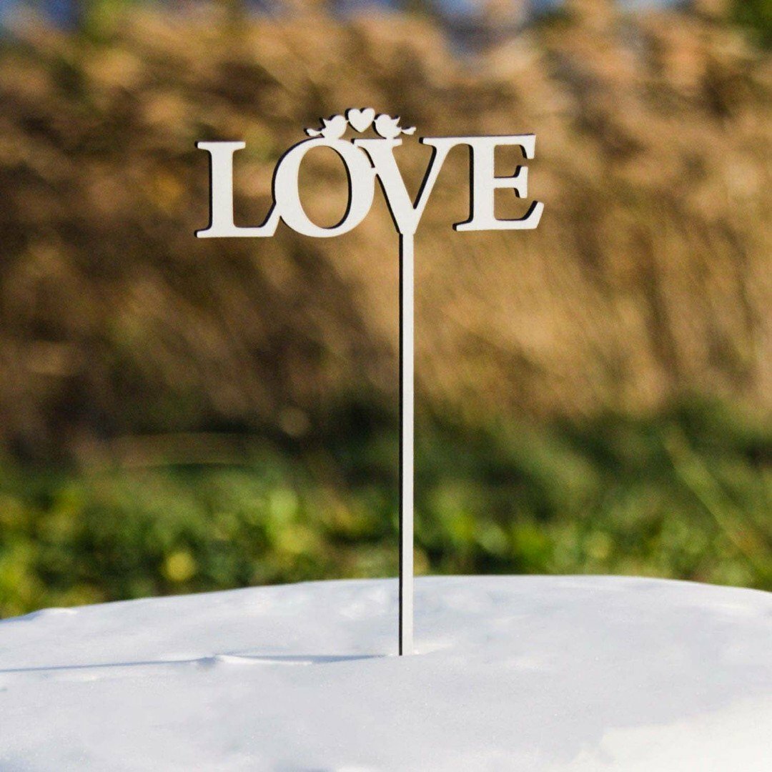 Dřevěná ozdoba na svatební dort - Love