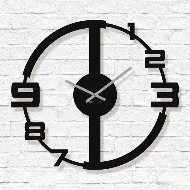 Modern Wall Clock for the Living Room - Summery