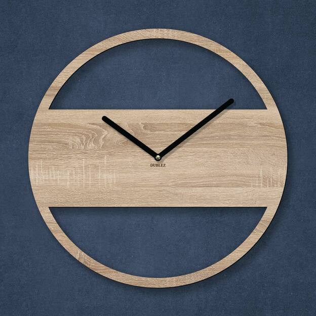 Modern Wall Clock for the Living Room - Encanto
