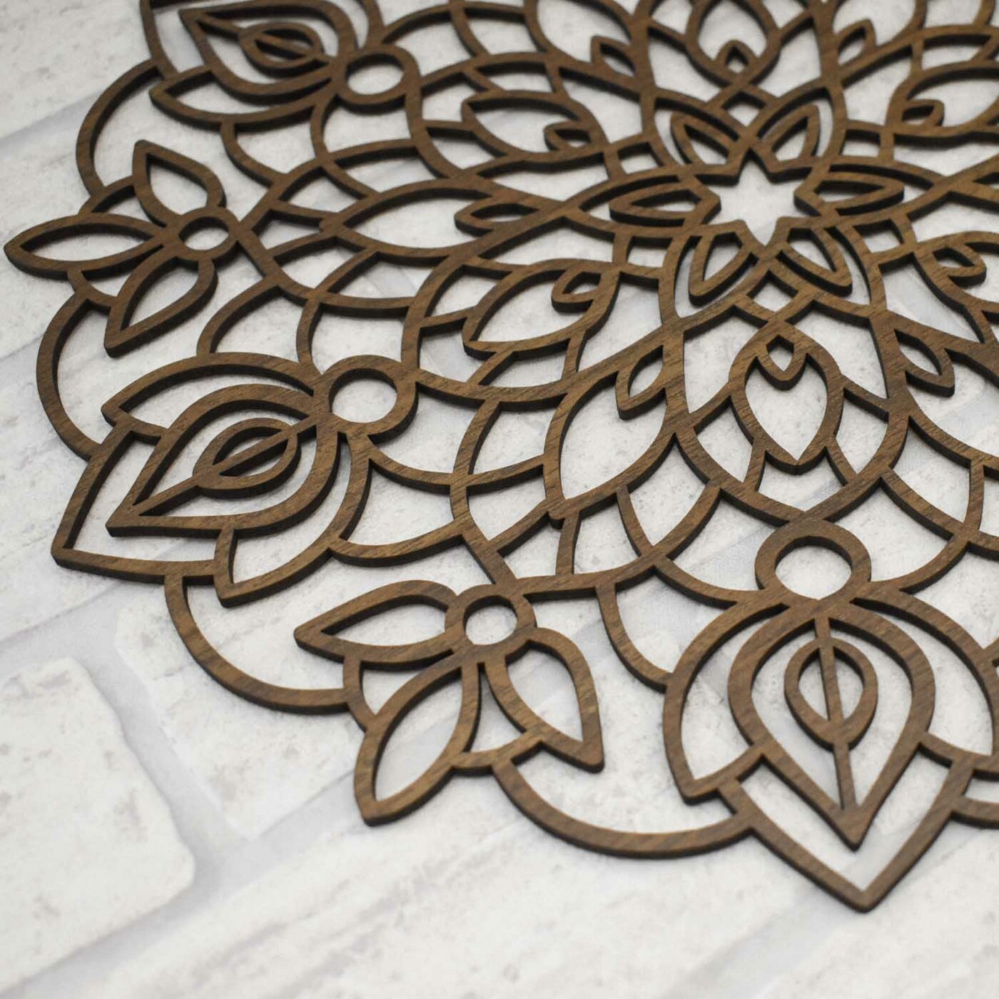 Wooden Mandala on the Wall - Yenefer | Walnut