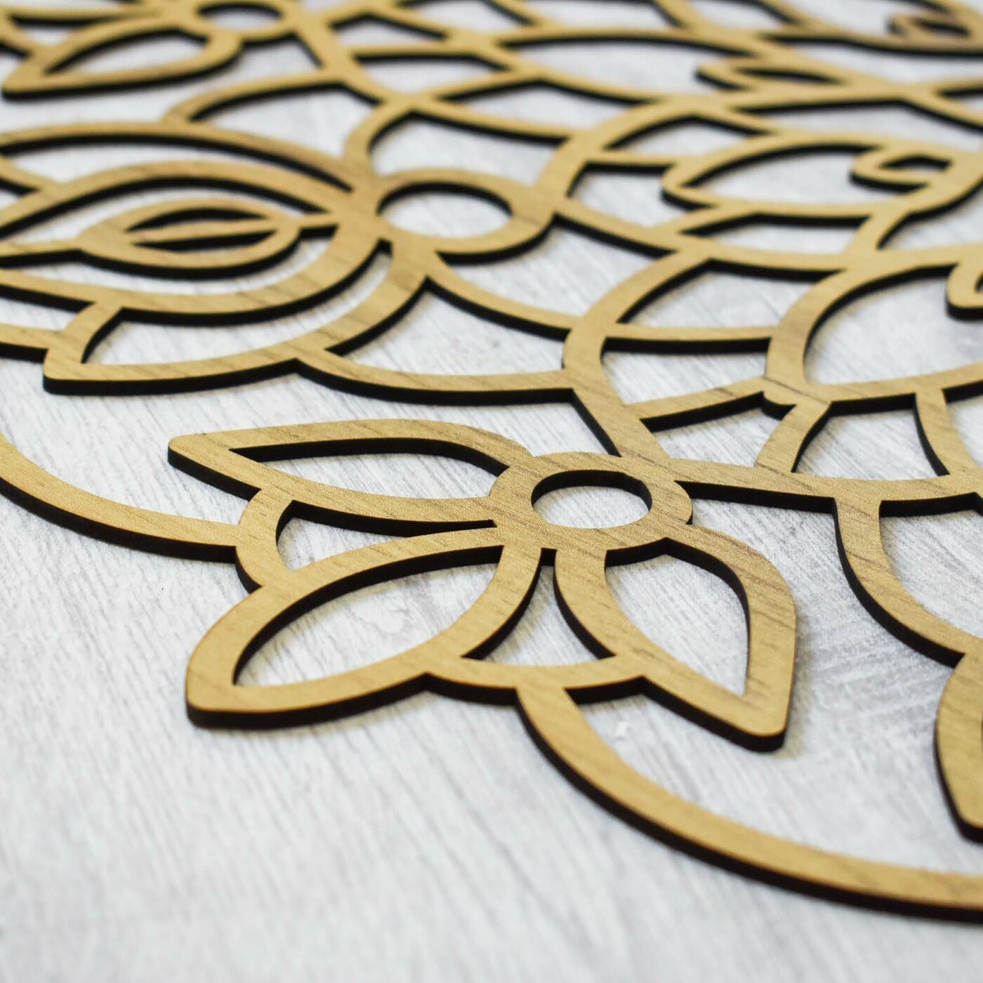 Wooden Mandala on the Wall - Yenefer | Gold Craft Oak