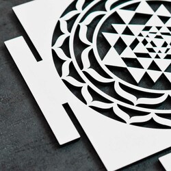 Harmonizáló mandala - Sri Yantra | Fehér