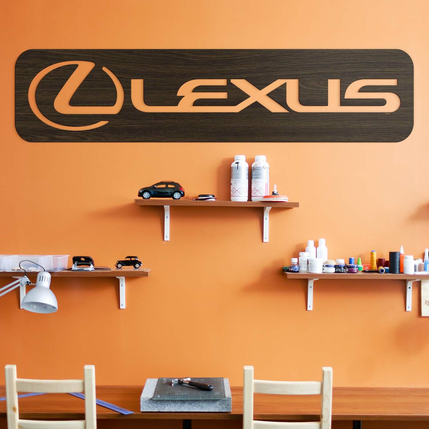 Drevená tabuľka - Logo auta Lexus