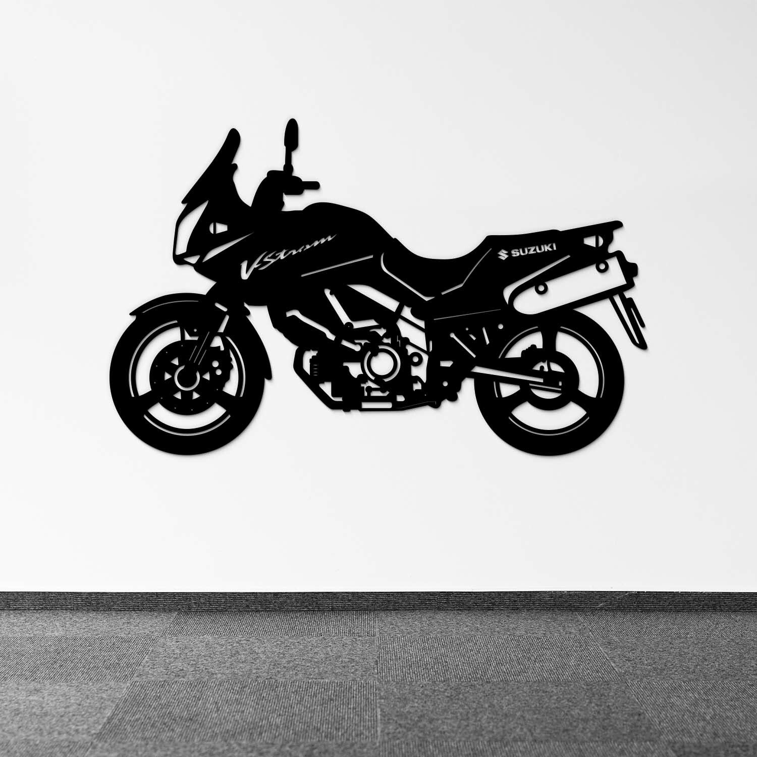 Dřevěná motorka na zeď - Suzuki V-Strom | DUBLEZ