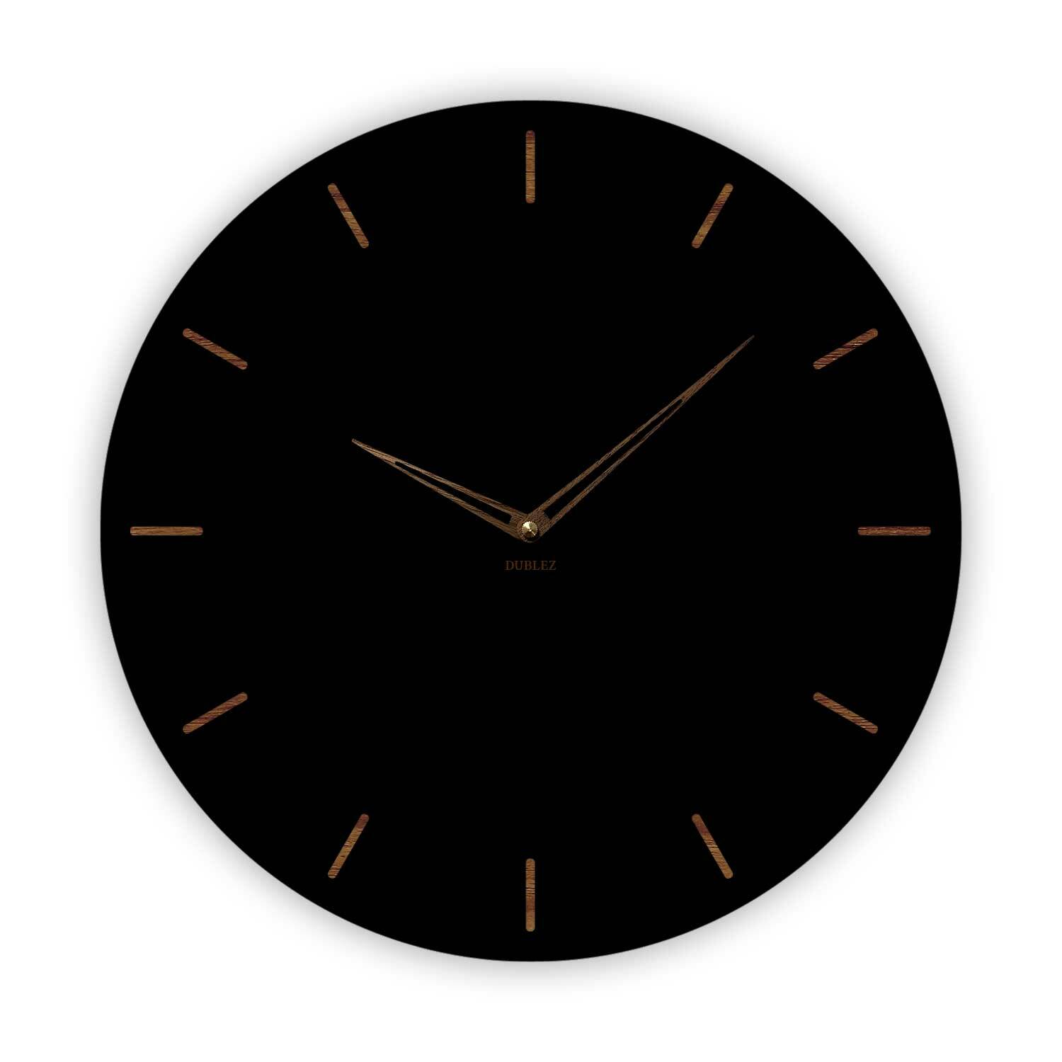 Minimalistické drevené hodiny, Čierna