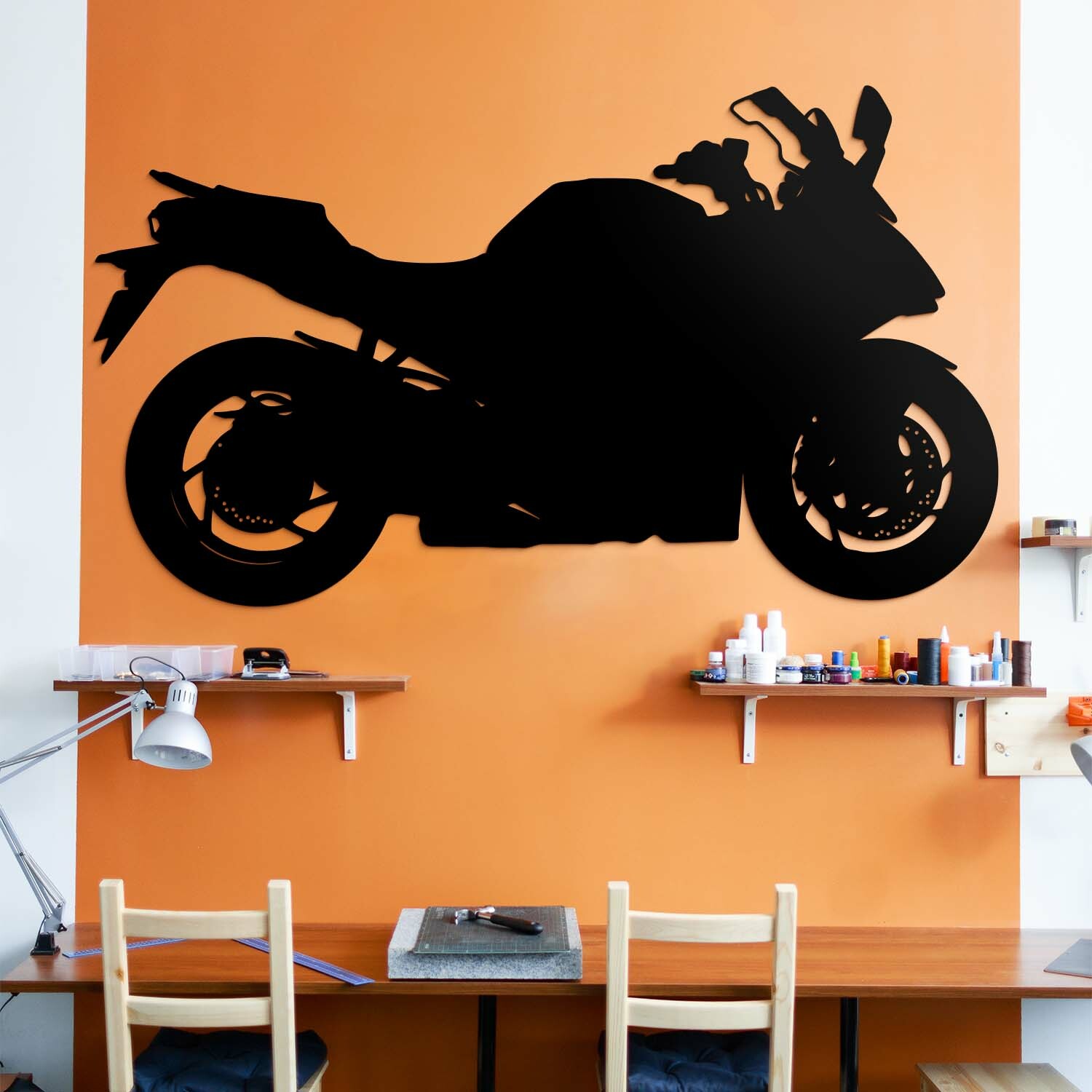 Drevený obraz motorky na stenu - Suzuki GT, Čierna