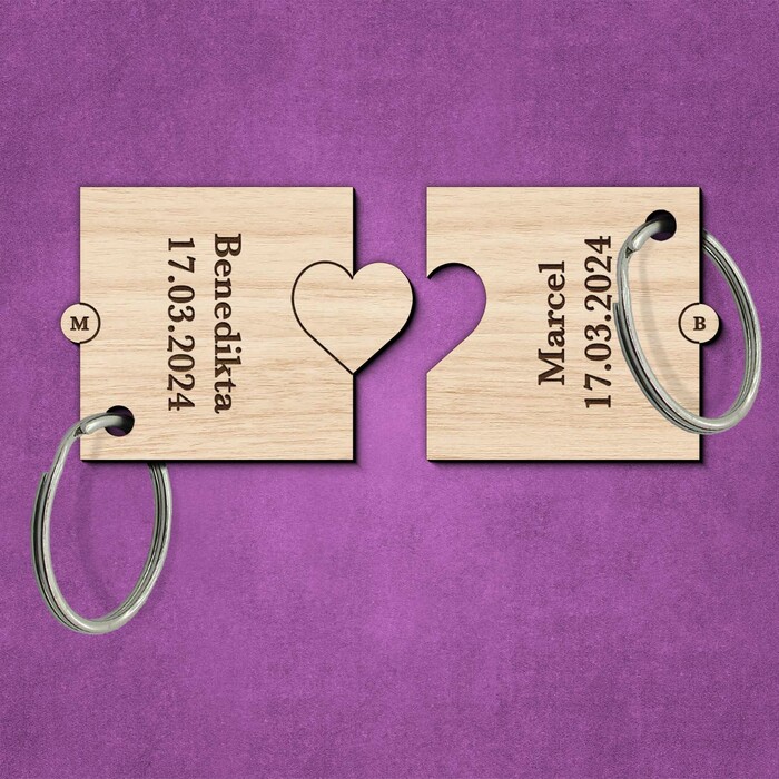 Cadou pentru Ziua Îndrăgostiților - Breloc 2 puzzle-uri cu o inimă