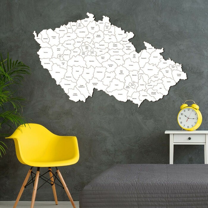 Okresy Česka - Drevená mapa na stenu | Biela