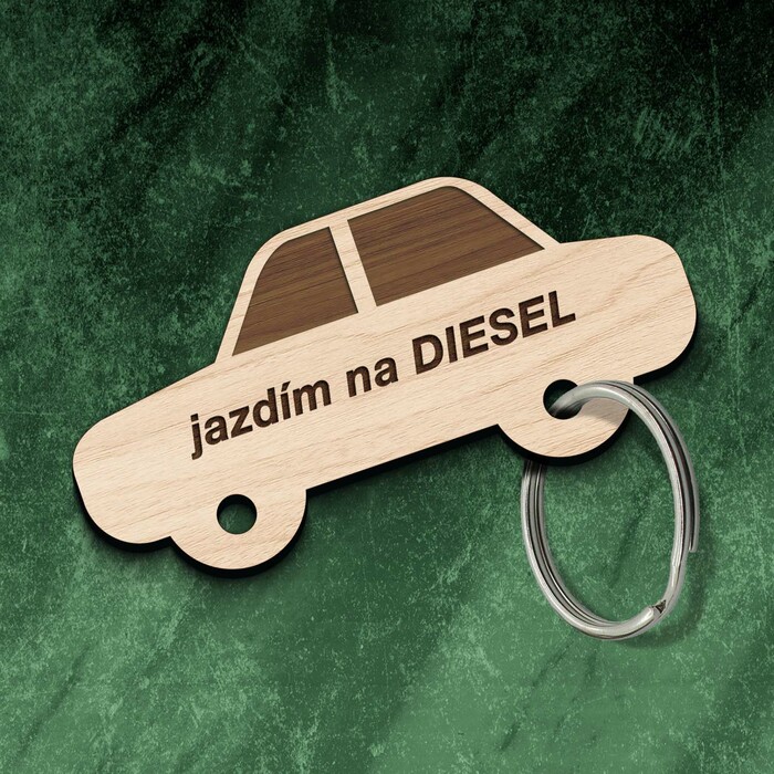 Drevená kľúčenka na auto - Jazdím na diesel