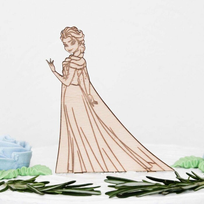 Drevená figúrka na tortu - Elsa z rozprávky Frozen