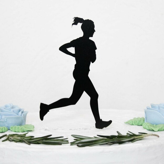 Drevený zápich na tortu s menom - Bežkyňa žena