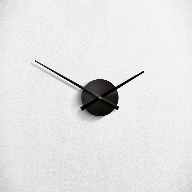 Minimalist wall clock - Nucleus