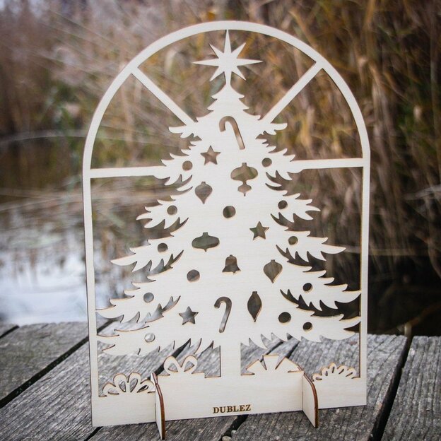 Drevený stromček na Vianoce