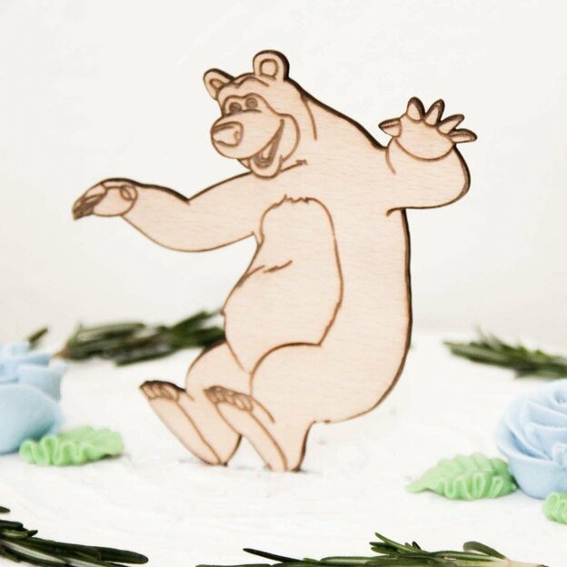 Drevená ozdoba na tortu - Máša a medveď 2