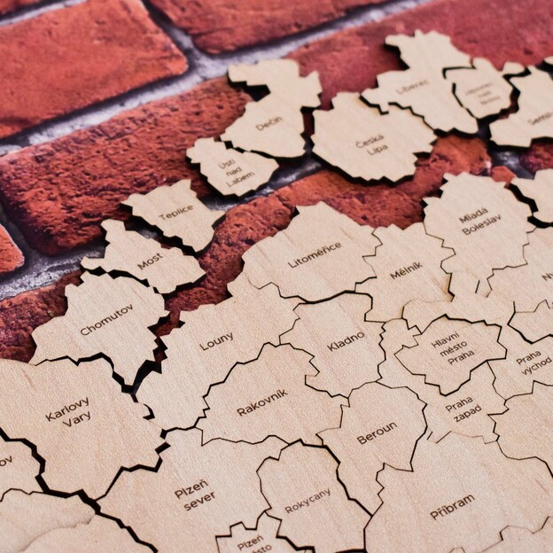 Drevené PUZZLE - Mapa okresov Česka