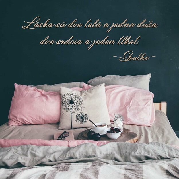 Drevená samolepka - Citát o láske