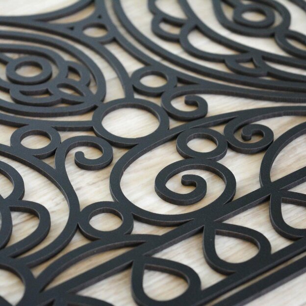 Decorative Crowns - Wall Art above the Bed - Queen and King