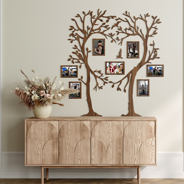 Dřevěný rodokmen lásky