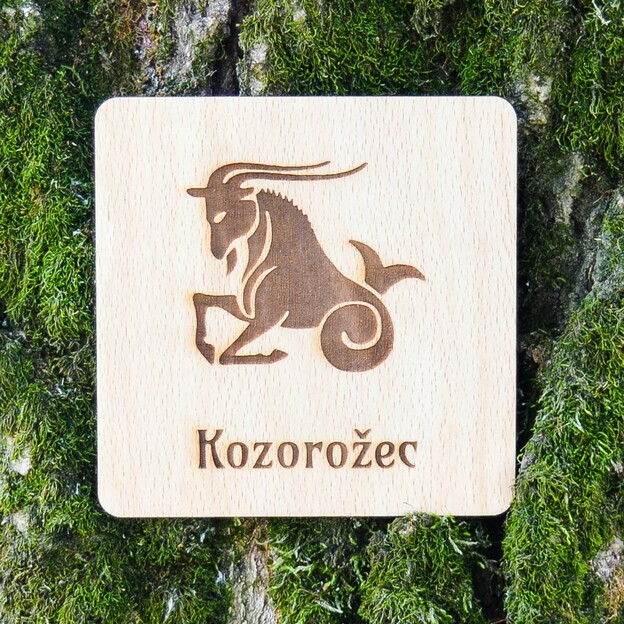 Drevená podložka pod pohár - Znamenie kozorožec