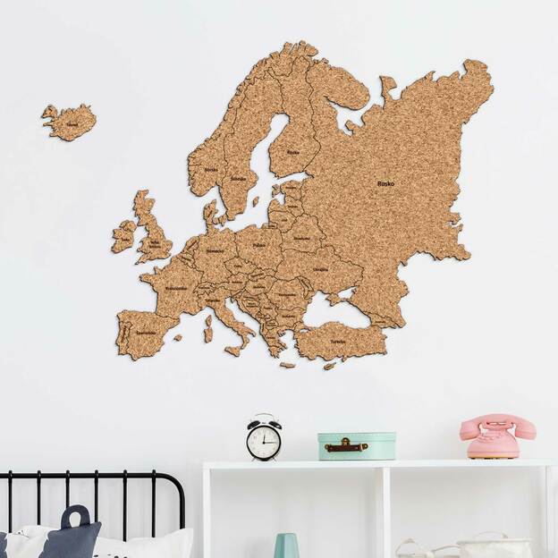 Korková mapa Európy s názvami štátov 