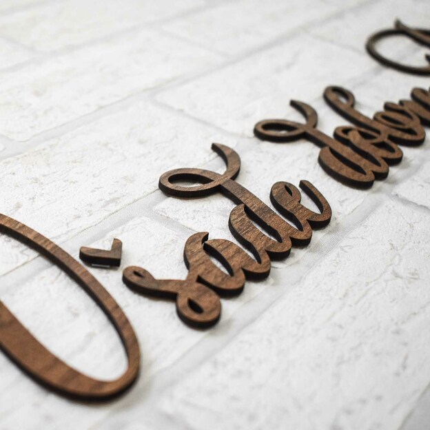 Drevený nápis na stenu - Všade dobre, Doma najlepšie.