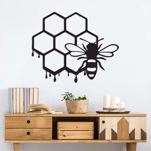 Carved 3D image - Bee