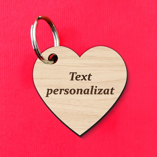 Breloc din lemn cu text personalizat