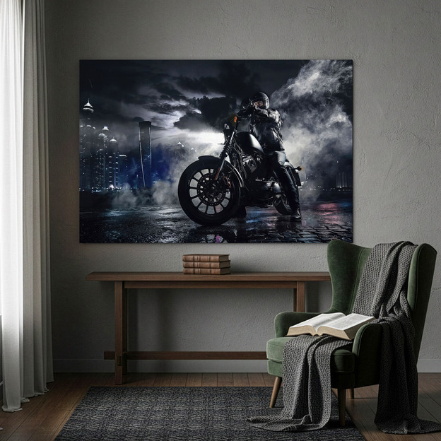 Motoros kép fán - Éjszakai lovas