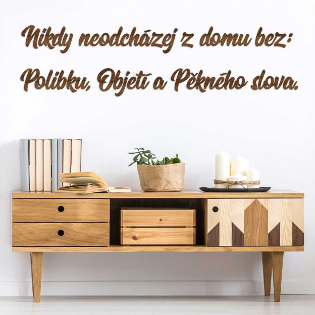 Dřevěný citát o domově - nálepka na zeď
