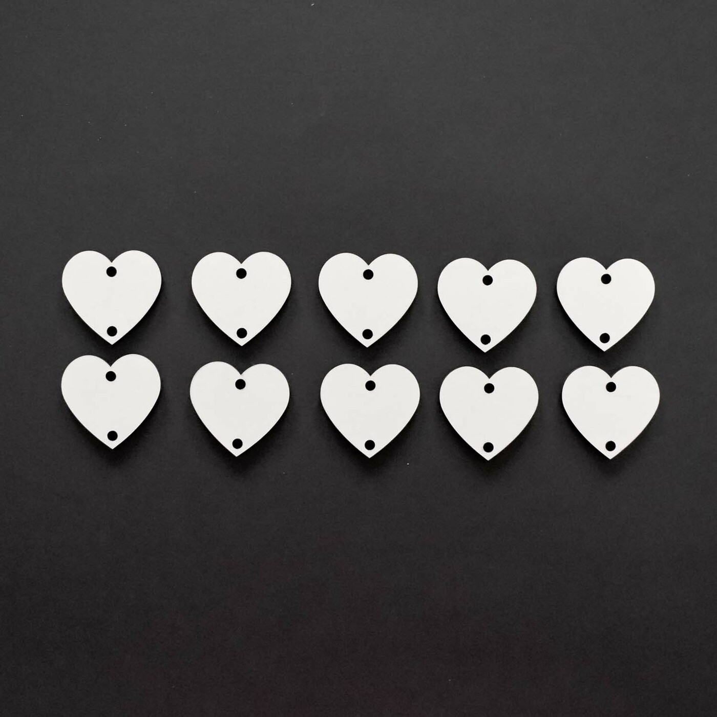 Srdiečka s oceľovým krúžkom - 10 ks | Biela
