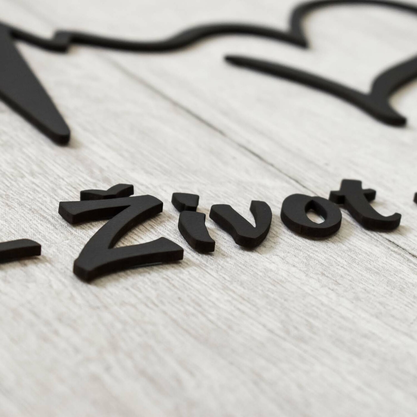 Drevená dekorácia na stenu - Viera, Život, Láska | Čierna