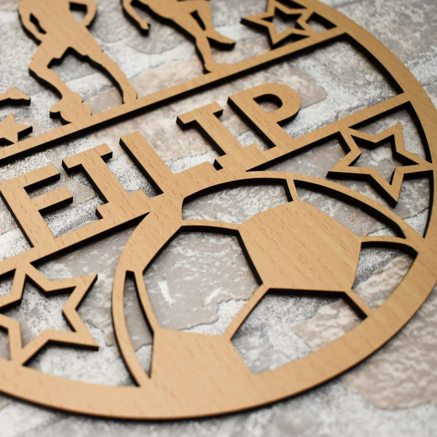 Drevený obraz - Futbalista s menom | Buk