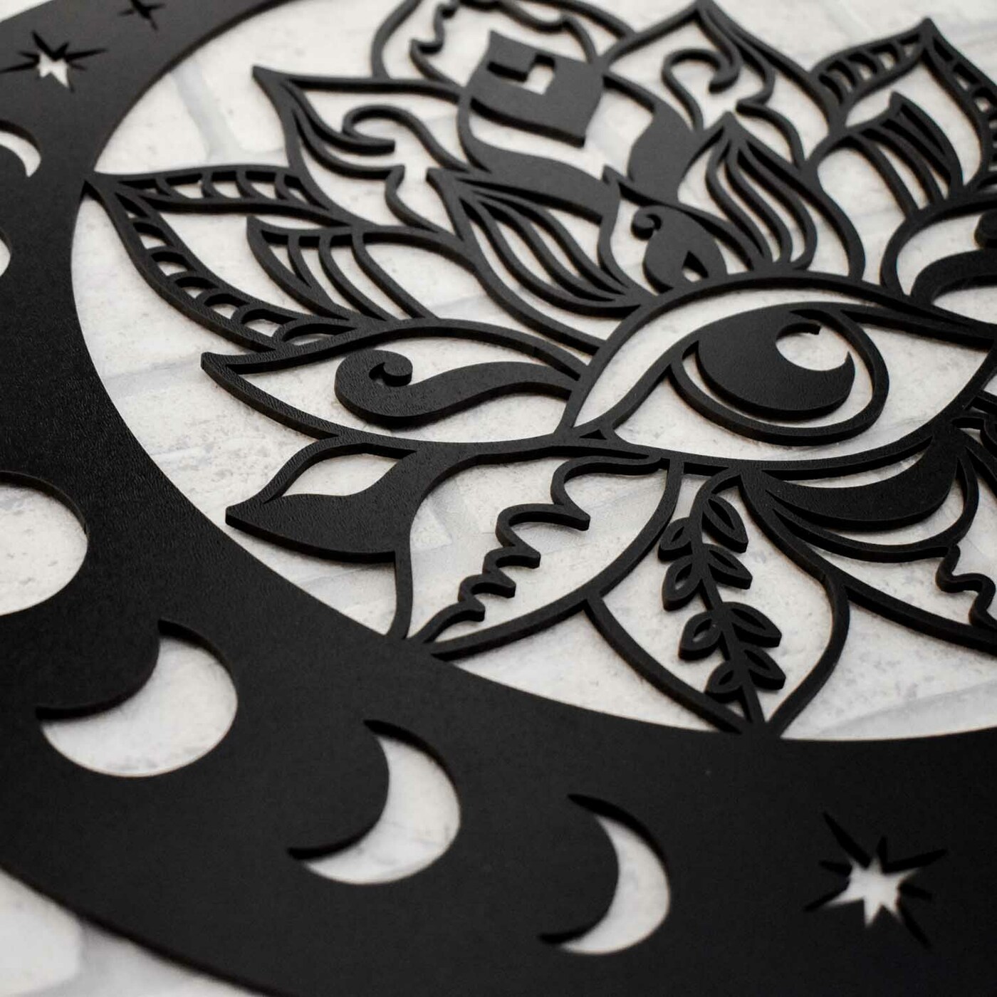 Originálny drevený obraz - Mesačné oko  | Čierna