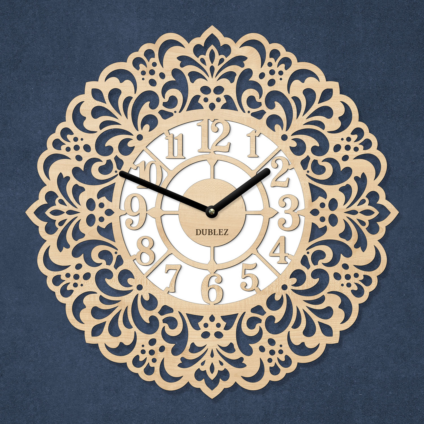 Wooden clock with mandala - Flower of Time | Maple