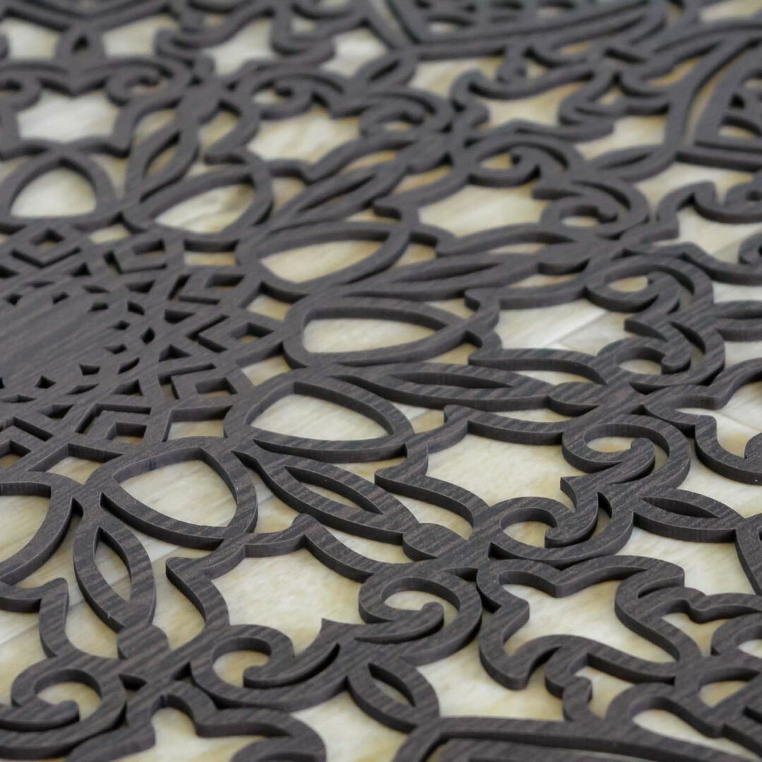 Vyrezávaná drevená mandala na stenu - Štvorec  | Wenge