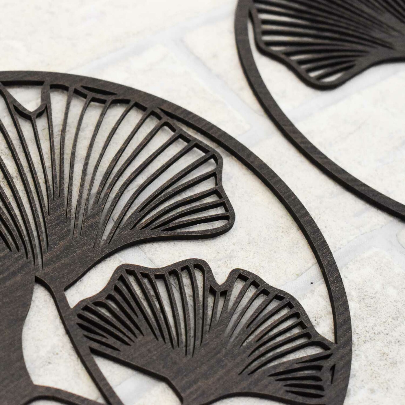 3-dielna drevená dekorácia - Ginkgo | Wenge