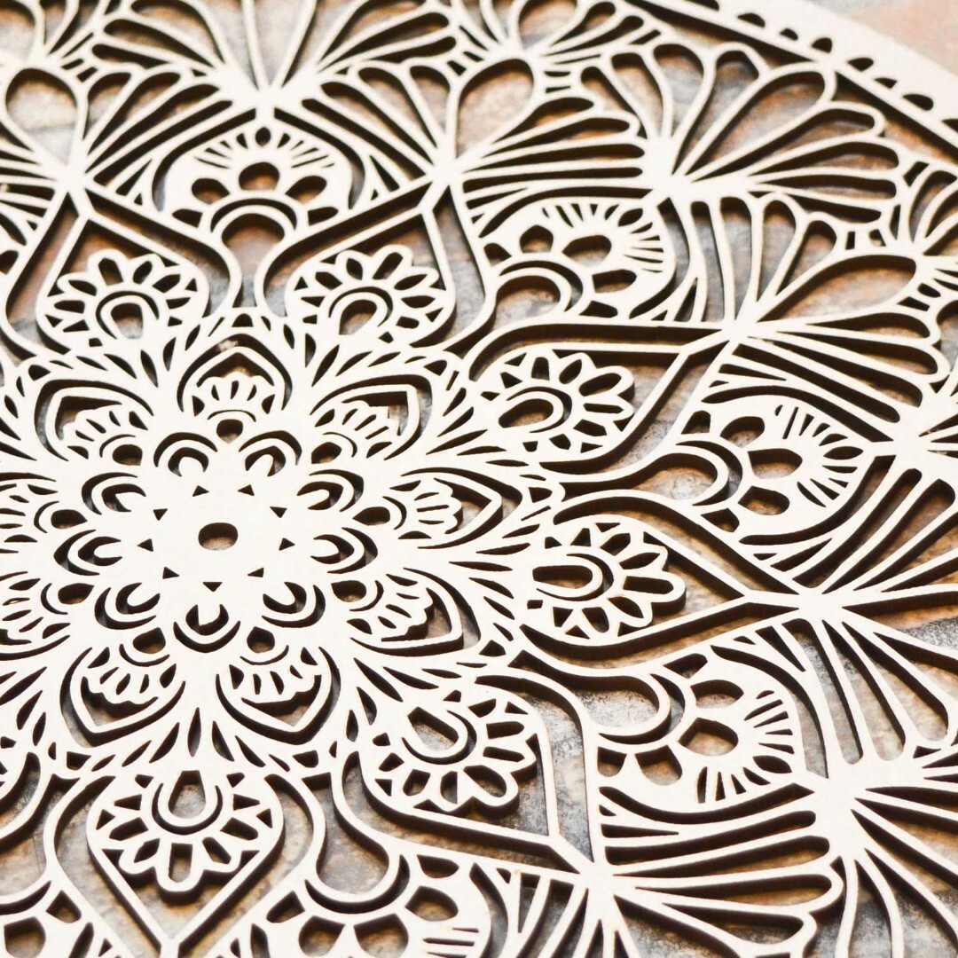 Mandala ze dřeva na stěnu - Kruh | Bílá