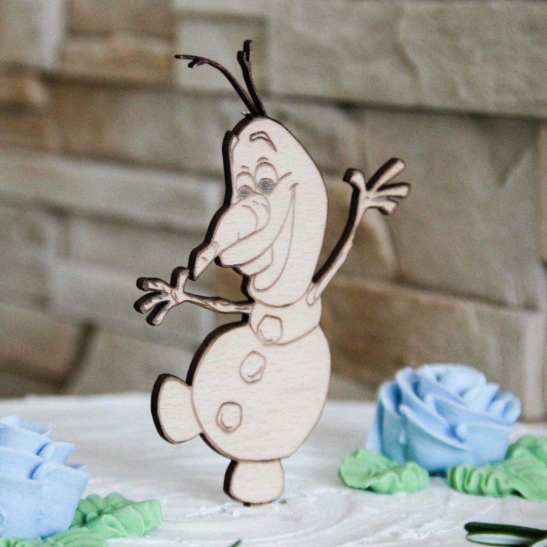 Drevená ozdoba na tortu - Olaf z rozprávky Frozen