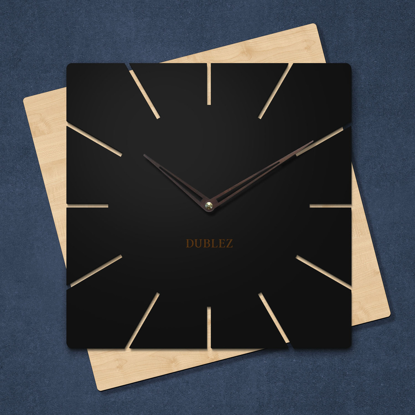 Atypické hodiny z dreva - Diagonala | Javor