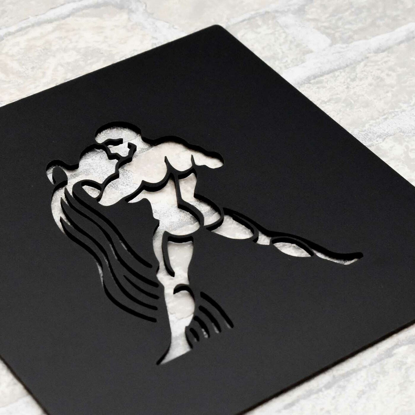 Fa dekoráció - Vízöntő | Fekete