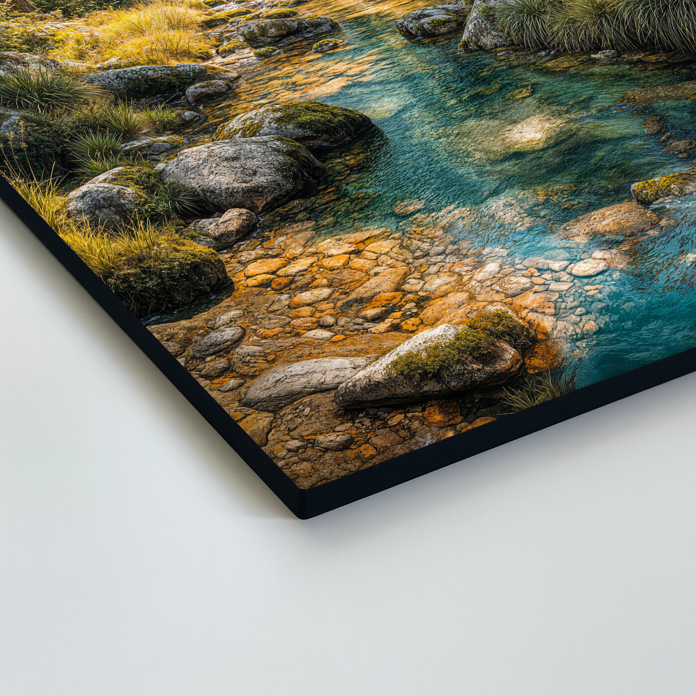 Drevený farebný obraz - Lesný potok