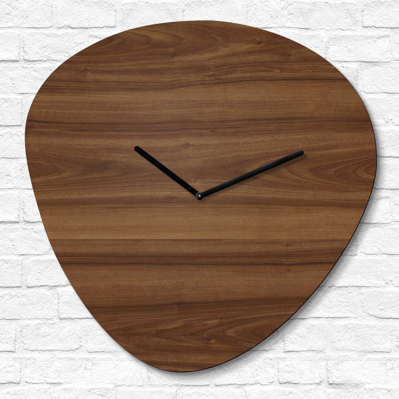 Atypické drevené hodiny - Pebble | Orech