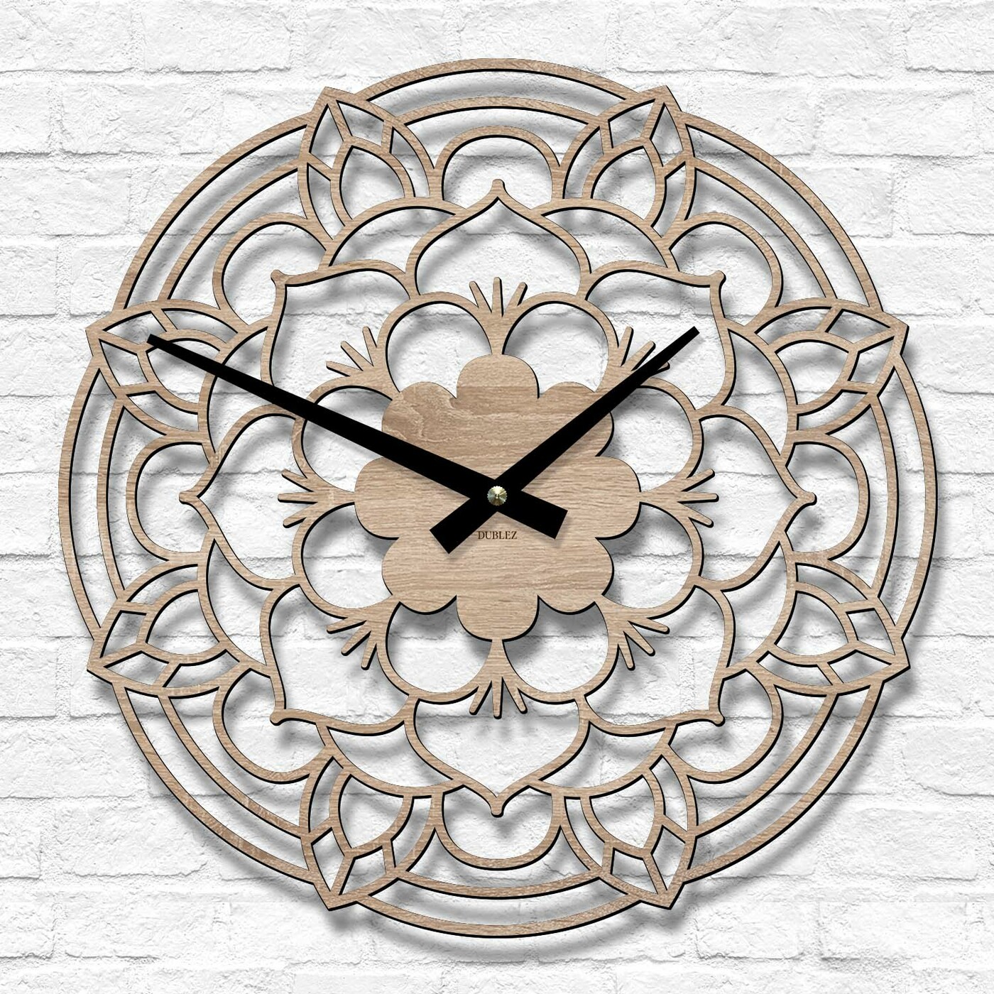 Nástenné hodiny s mandalou - Rozkvit | Dub Sonoma