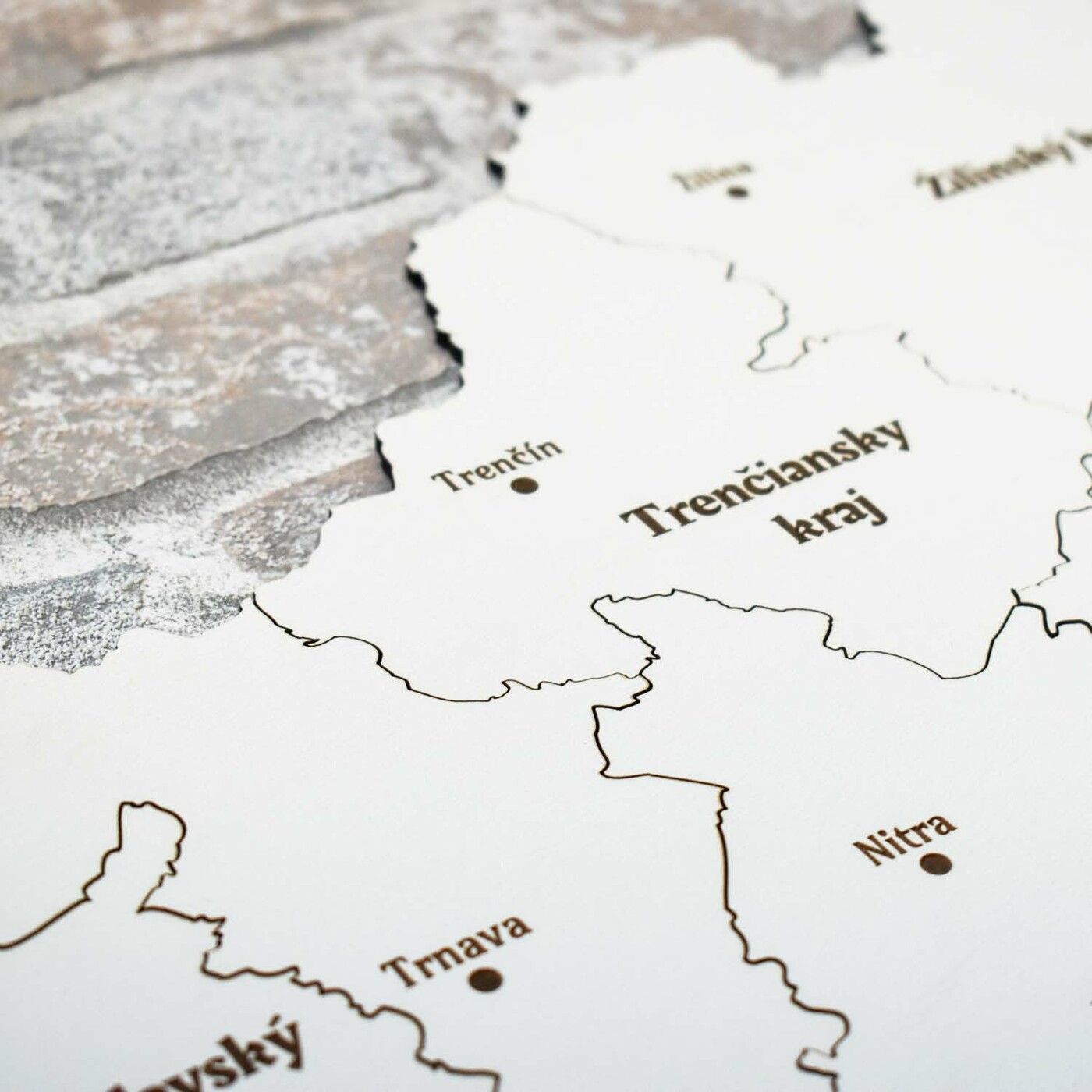 PUZZLE z dreva - Mapa krajov Slovenska  | Biela