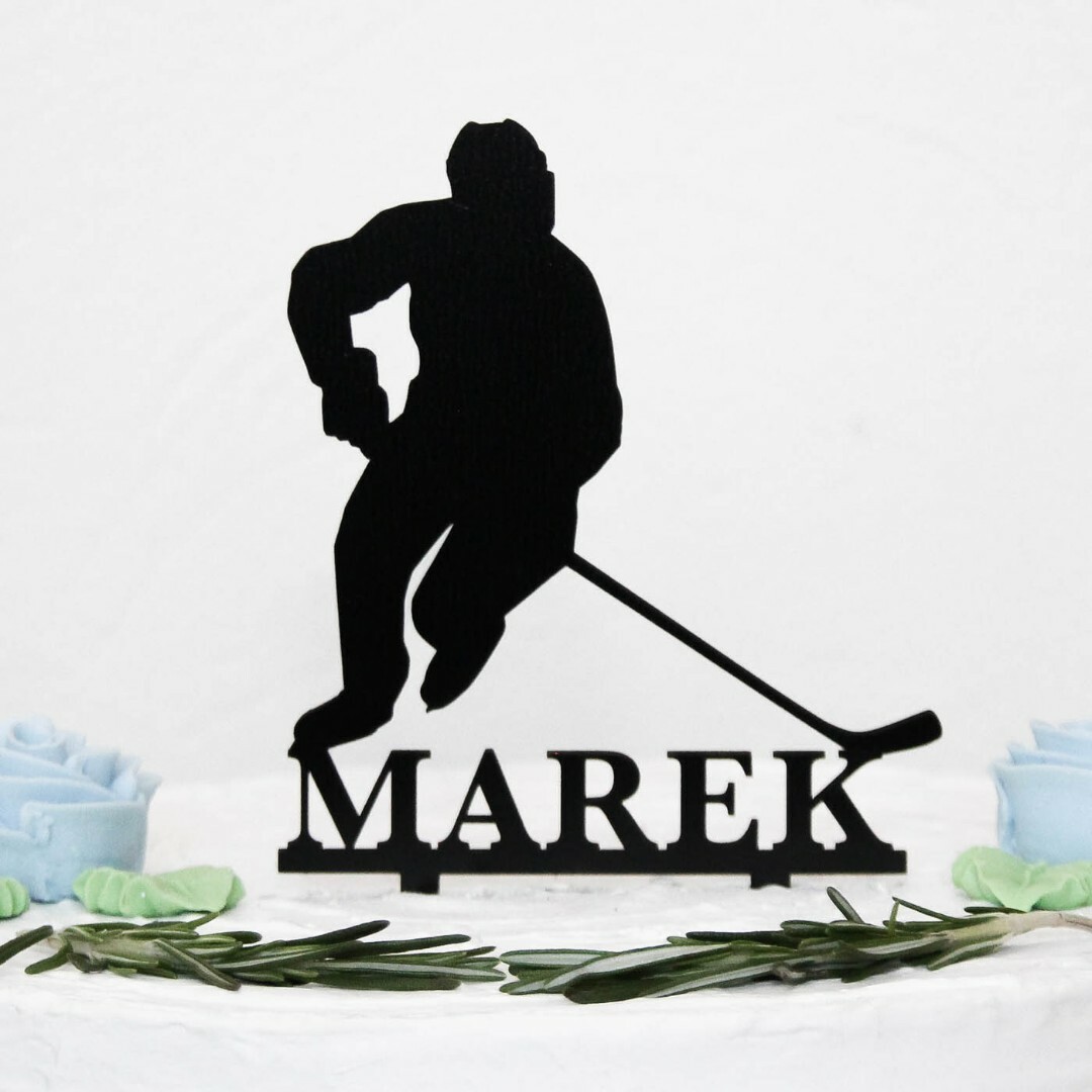 Drevený zápich na tortu s menom - Hokejista | Čierna