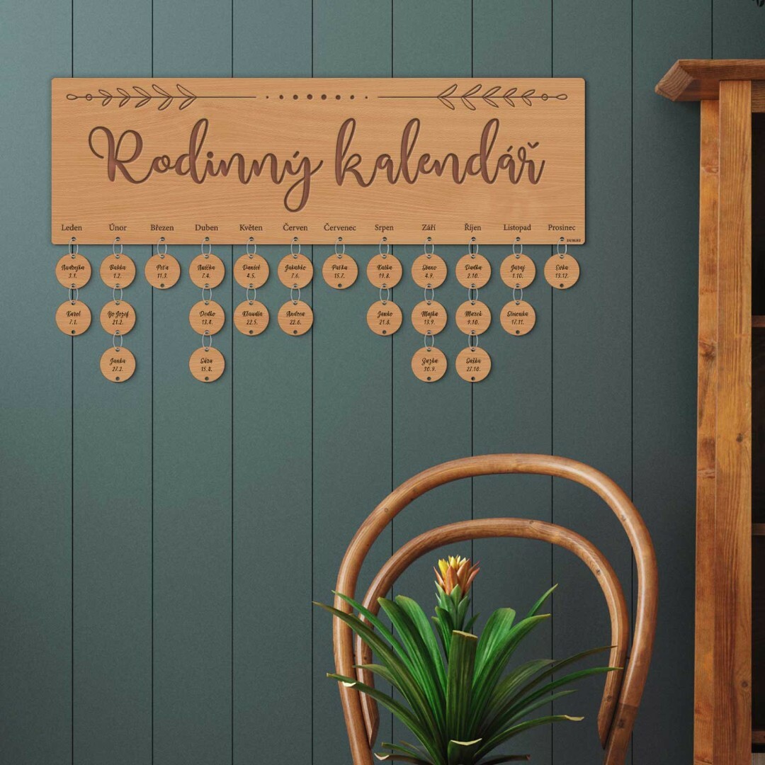 Rodinný kalendář ze dřeva | Buk