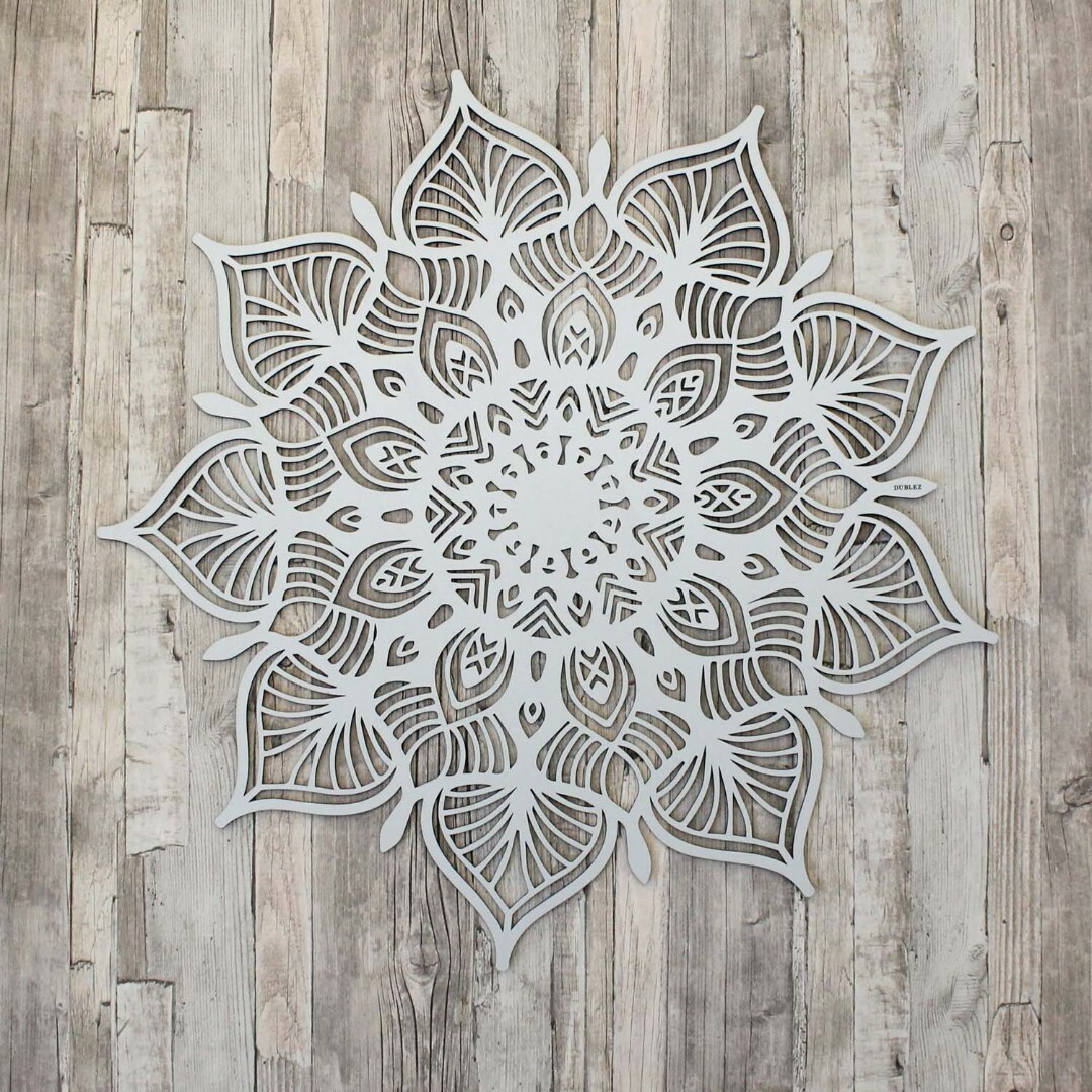 Extravagant Mandala on the Wall - 3D Picture | Silver