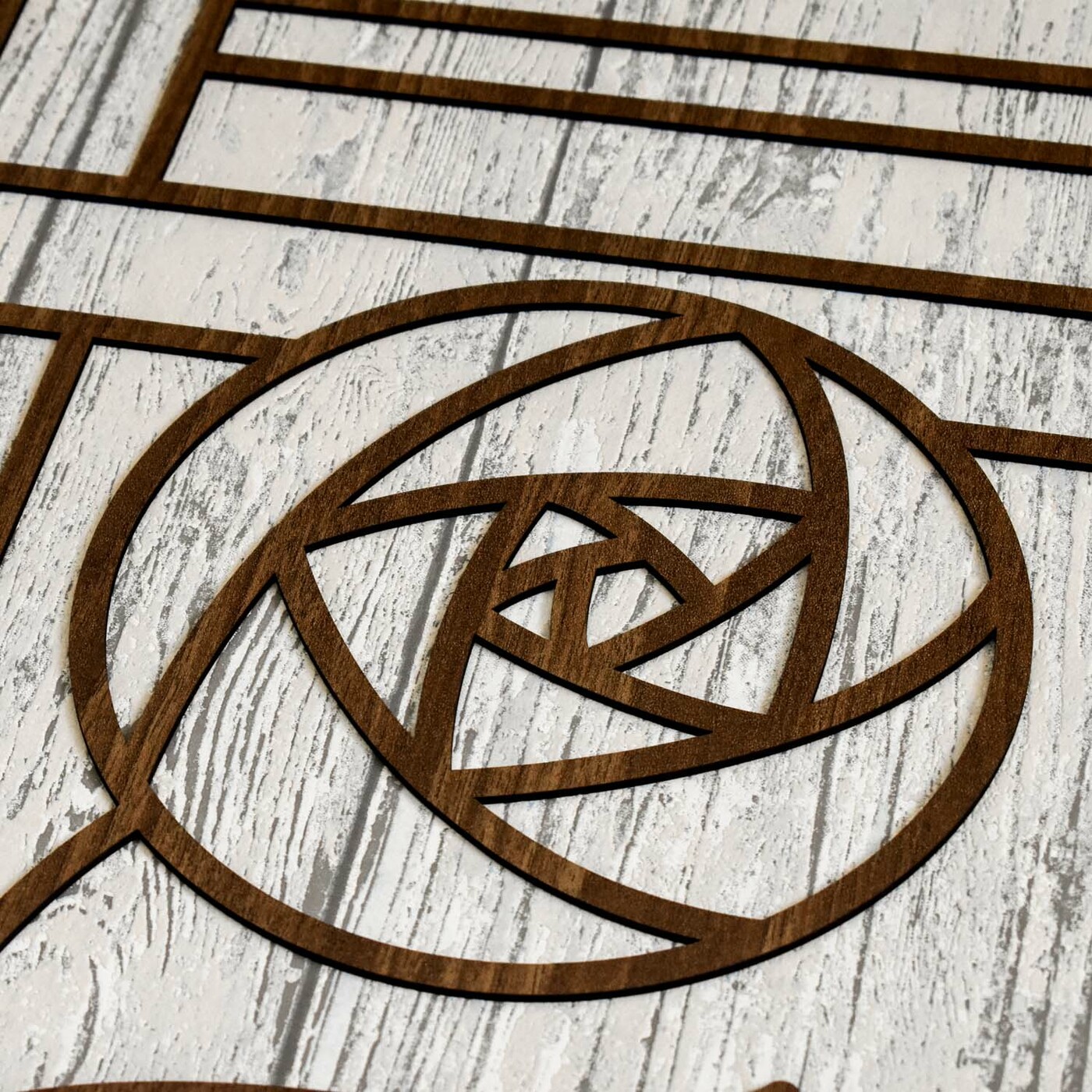 Abstraktný obraz kvetov - Geometrická ruža | Orech