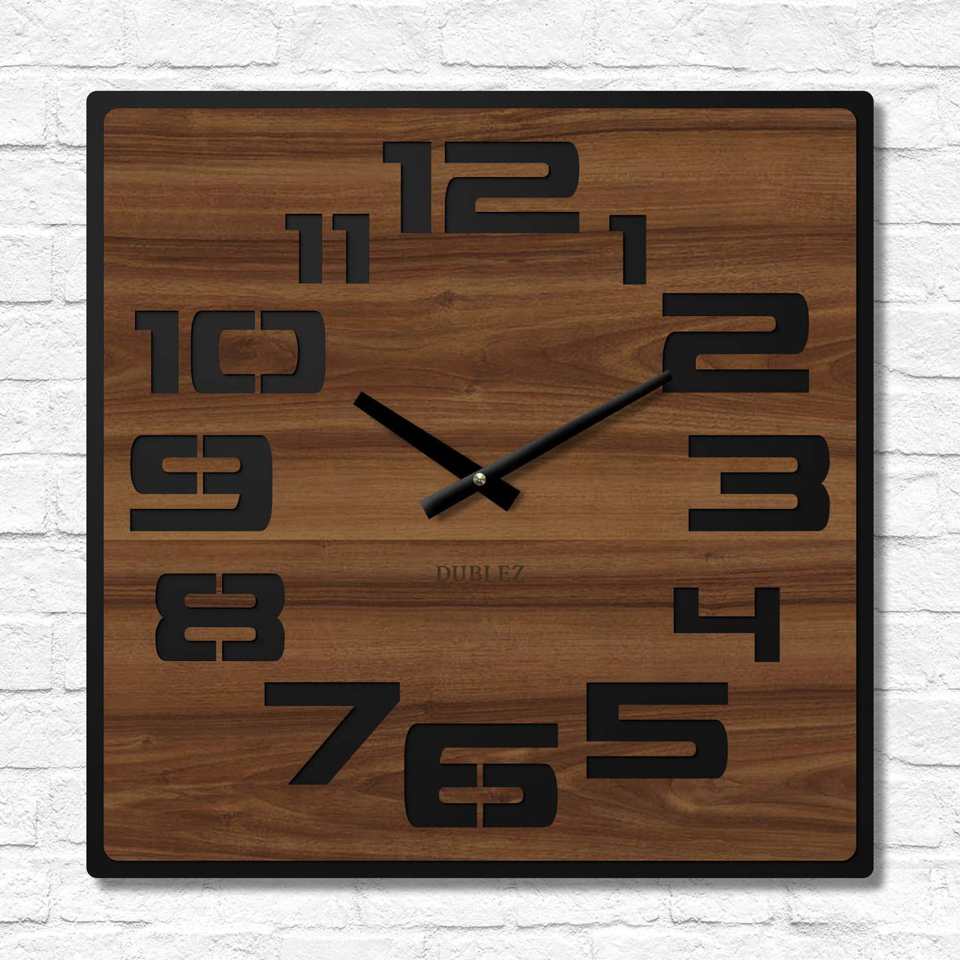 Square clock with large numbers - Noir Number | Walnut